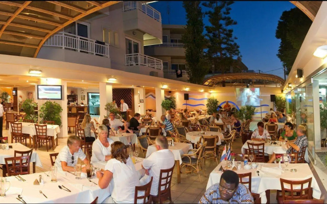 Poseidonia Hotel Apartments