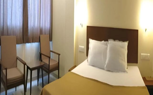 Hotel Gulmohr