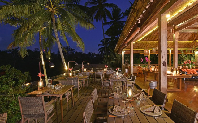 Chapung Sebali Hotel