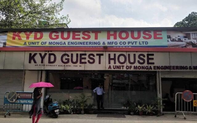 FabHotel Ghosh Villa Guest House
