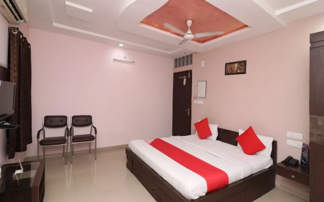 OYO 22872 Hotel Shivam Fort View