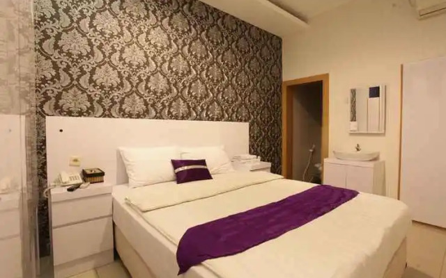 Mega Hotel & Resort Puncak