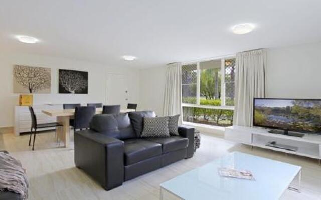 1/56 Lawson Street@Clarkes Beach