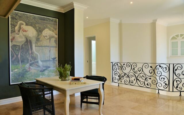 Mont d'Or Sandton Villas