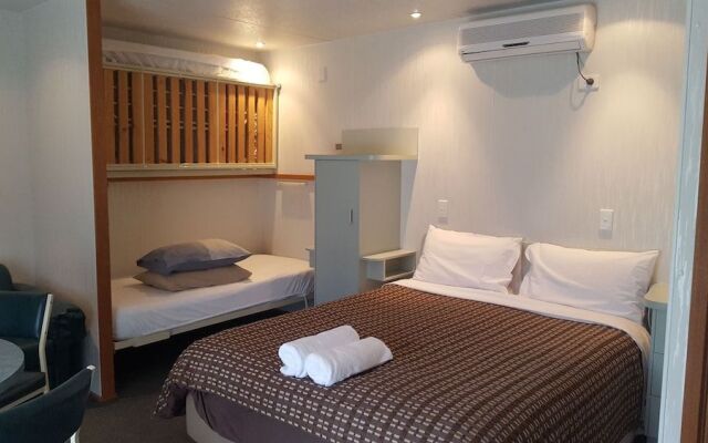 Alexandra Tourist Park