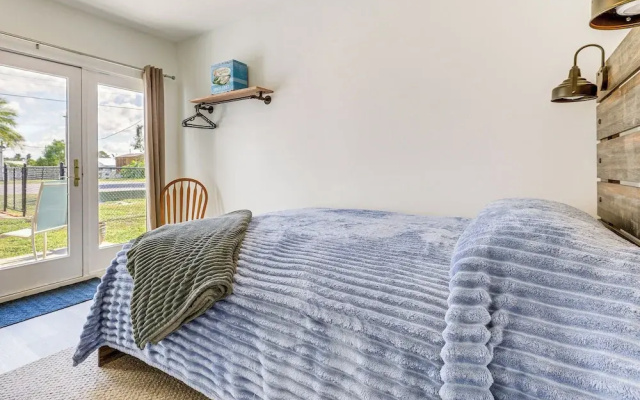 Boat Dock & Yard: Waterfront Okeechobee Retreat