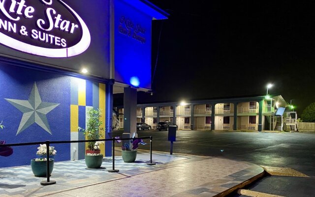 Rodeway Inn & Suites