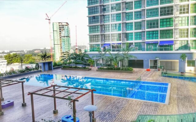 Lawang Suite 1 Bedroom Corner Apartment