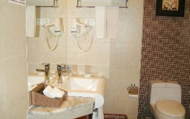 Golden Palace Hotel