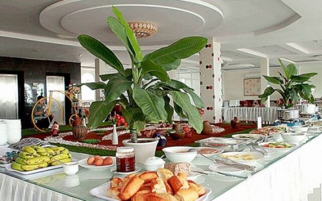 Hanh Phuc Hotel