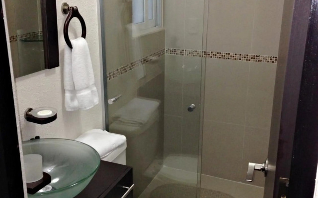 Grupo Kings Suites Chimborazo
