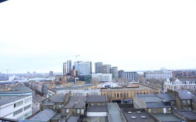 Gorgeous 2 Bathroom Woolwich