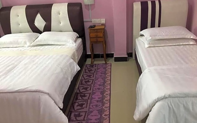 Paka Tamim Seaview Hotel