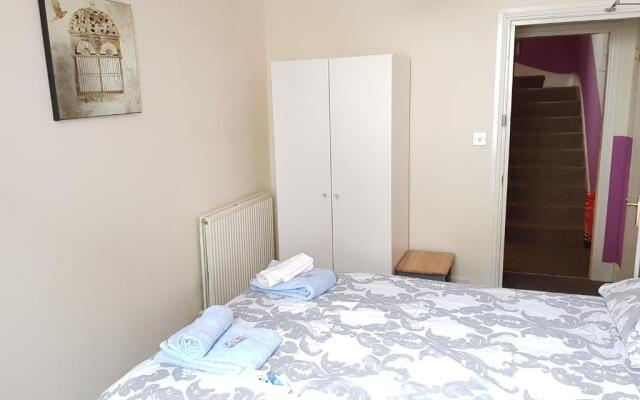 17 Bridge St, 3 bedroom flat