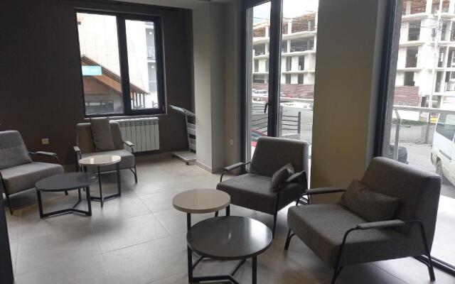 Bakuraini Crystal Loft 406