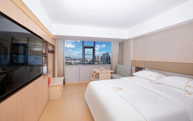 Junshan Hotel