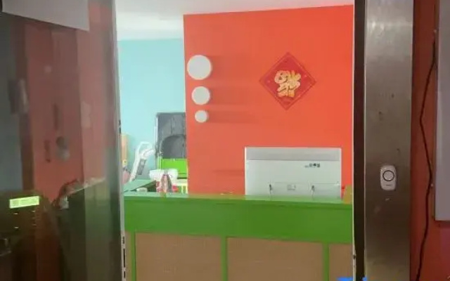Qushe Movie Apartment (Xinjiekou Subway Station)
