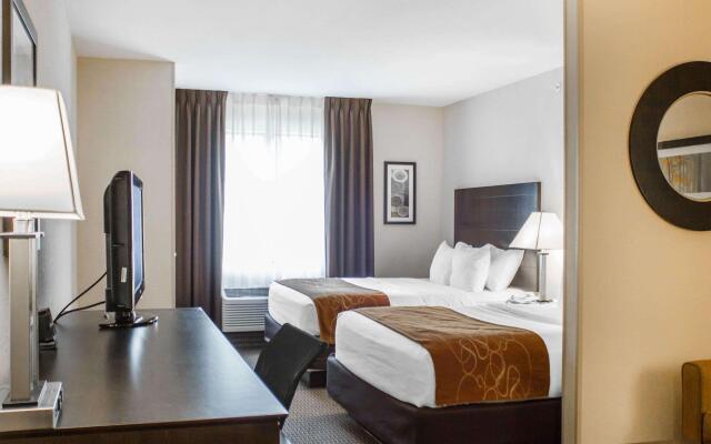 Comfort Suites