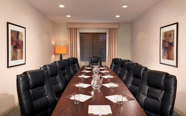 DoubleTree by Hilton Hotel Vancouver