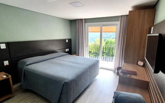 Sky Palace Hotel