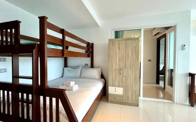 The oh so Sexy Triple Penthouse-rare 3-5br 188m2