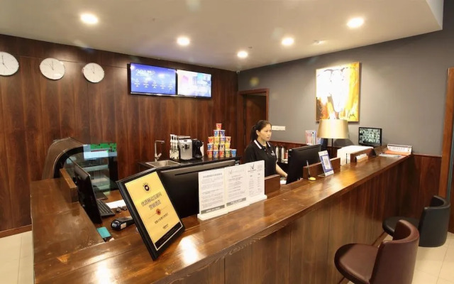 Changshu Weijing Hotel