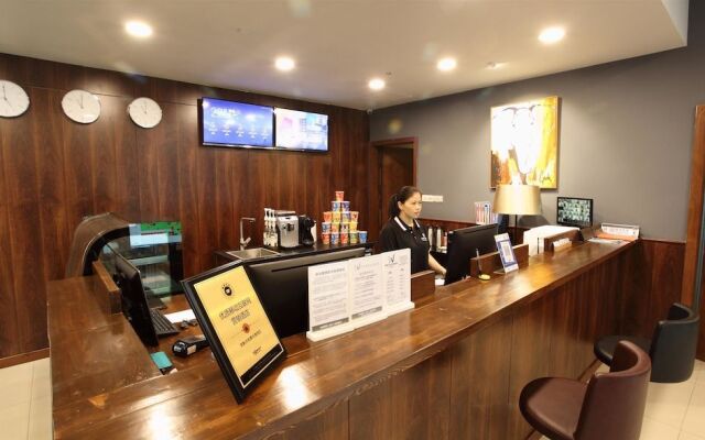 Changshu Weijing Hotel