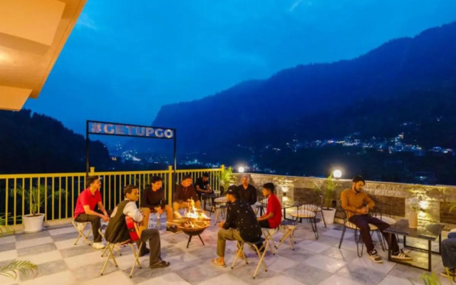 The Hosteller Old Manali, Manu Temple