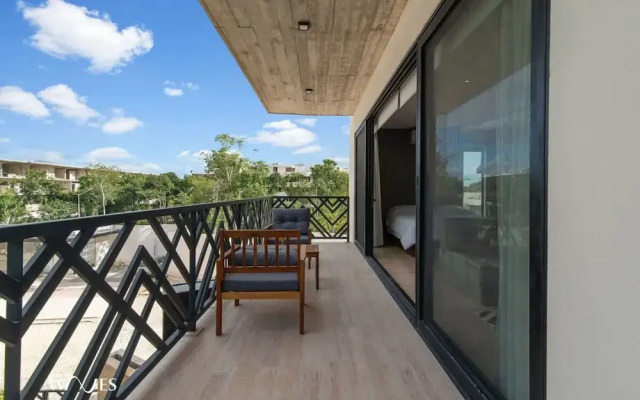 2 BR Apartment With Spacious Loft Close From Beach Zone