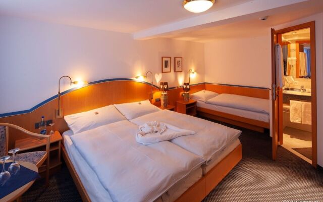 Familien-Hotel Krone Brülisau GmbH