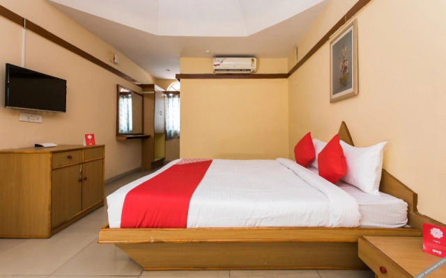 OYO 13496 Hotel Royal park