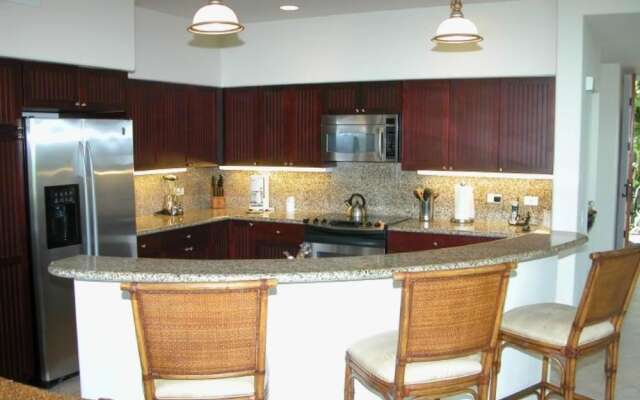 Fairway Villa Walk to Beach