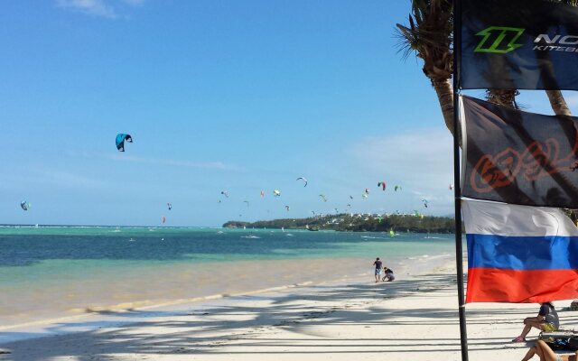 Hangin Kite Center & Resort