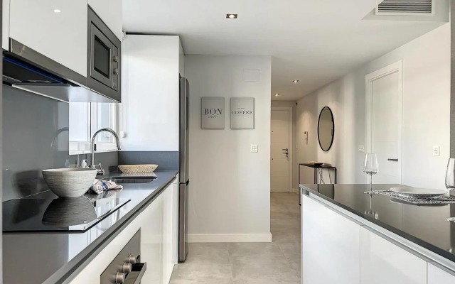 Via Celere 2333 Luxury Sea View Apartment