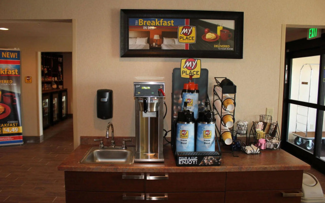 My Place Hotel - Loveland, CO