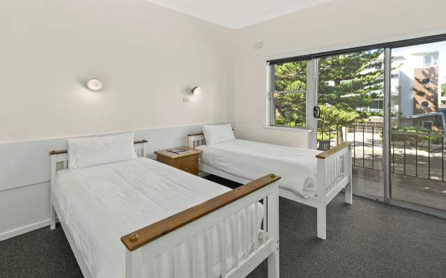 North Pier Hotel – Guest Rooms – Cowes