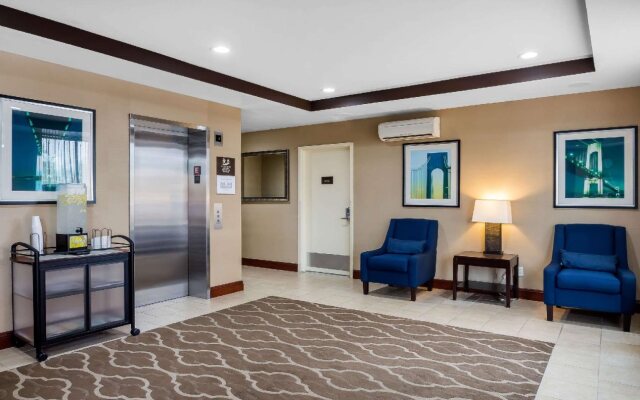 Comfort Inn New York Staten Island