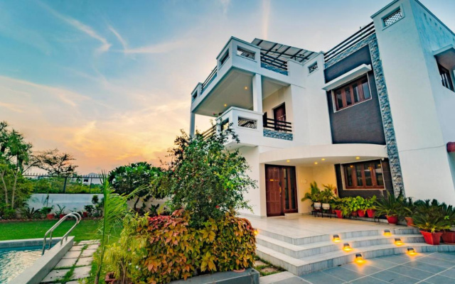 Sereine Villa By Tru Voya Hospitality