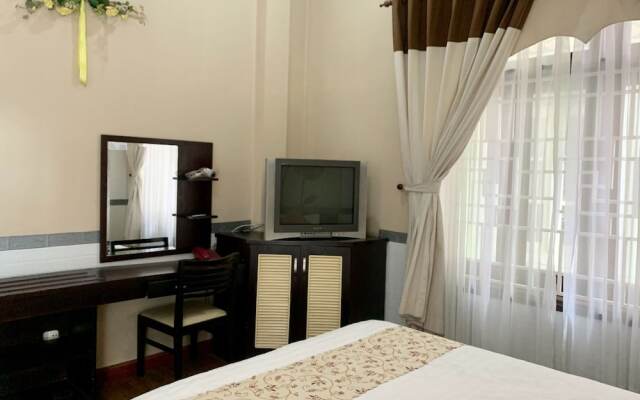 Nhat Huy Hotel