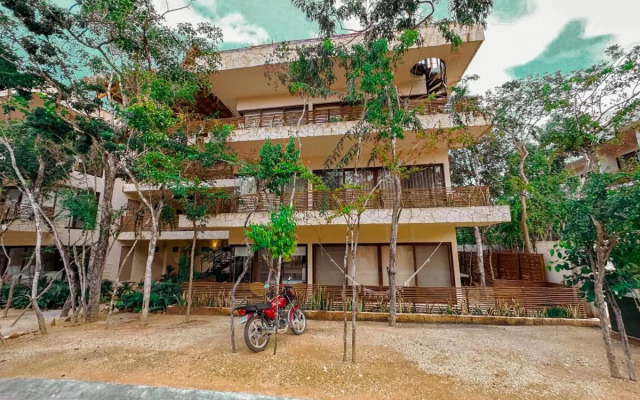 PentHouse con jacuzzi privado, cenotes, piscinas, GYM