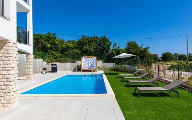 Diminici Villas