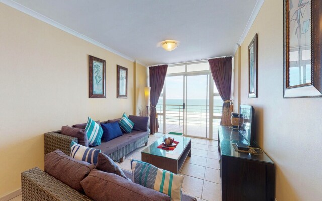 The Waves Crest Bloubergstrand