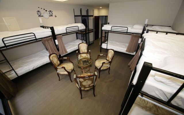 Parkinglot B&B - Hostel