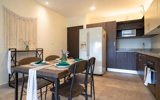 Verde Oasis Condo - Downtown - At Veranto Condos