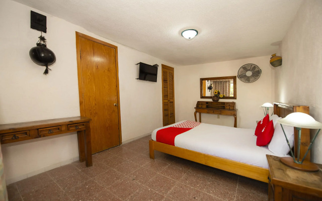 Hotel El Meson De La Luna