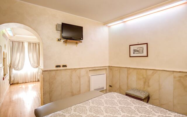 Lucky Domus Pantheon