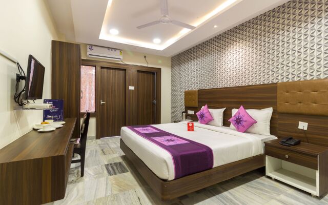 OYO 6651 Hotel Srujana Stay Inn