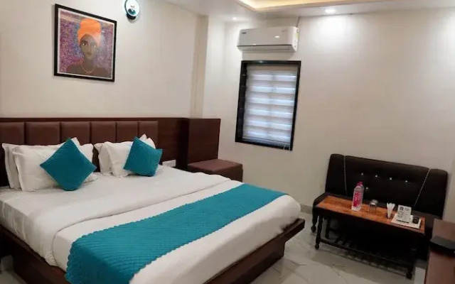 Hotel Samrat
