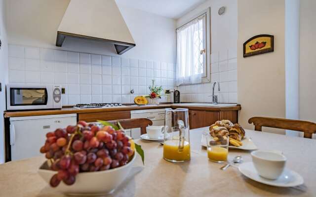 Ca' del Mercante Grand Canal