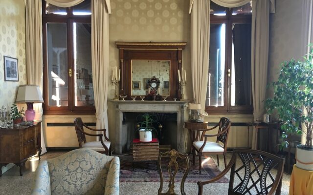 Luxurious Palazzo in Venice in the Rialto Area With Housekeepercook
